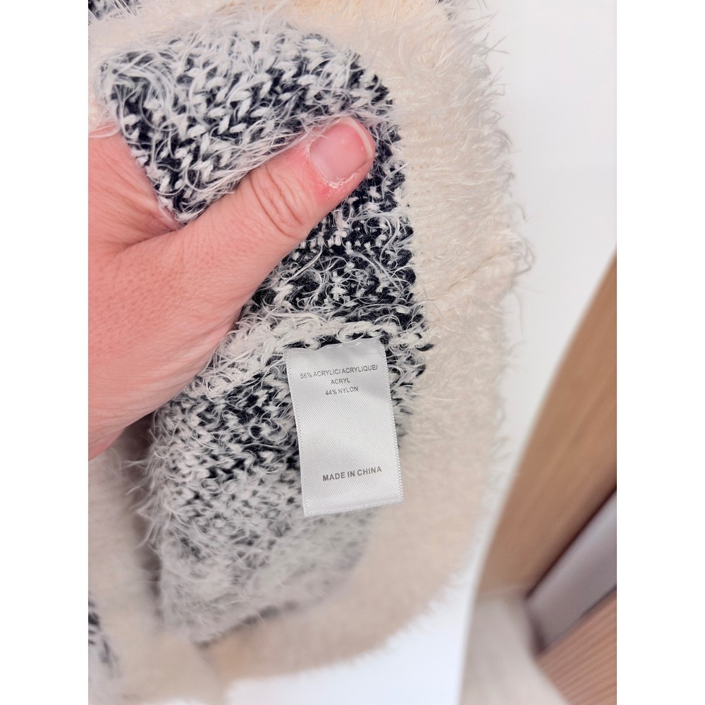 Cottagecore Fuzzy Eyelash Knit Sweater Women M Black Cream Cozy Office - Picture 4 of 6